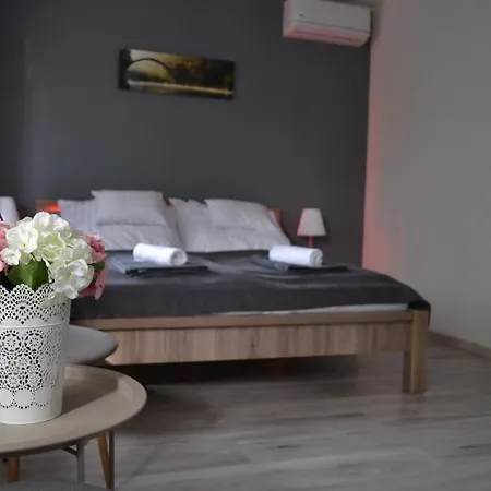 Bed & Breakfast Fonix Design Debrecen