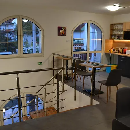 Fonix Design Nocleg ze śniadaniem 3*