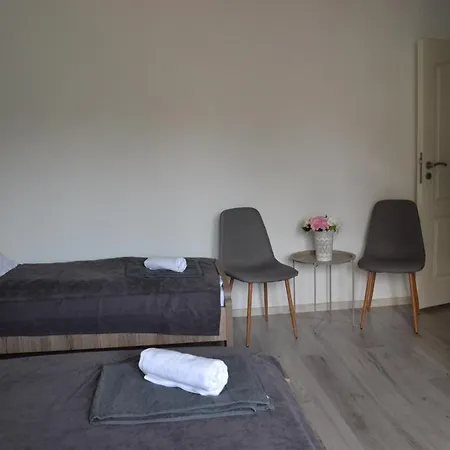 Fonix Design Nocleg ze śniadaniem 3*