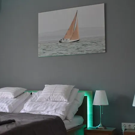 Bed and Breakfast Fonix Design