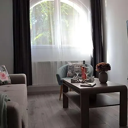 Fonix Design Nocleg ze śniadaniem Debreczyn
