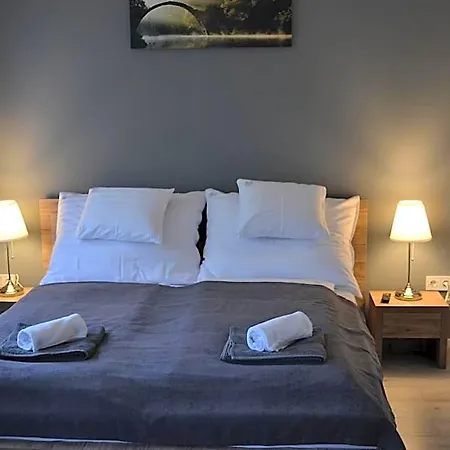 Fonix Design Nocleg ze śniadaniem Debreczyn
