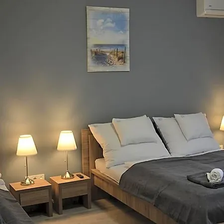 Fonix Design לינה וארוחת בוקר 3*