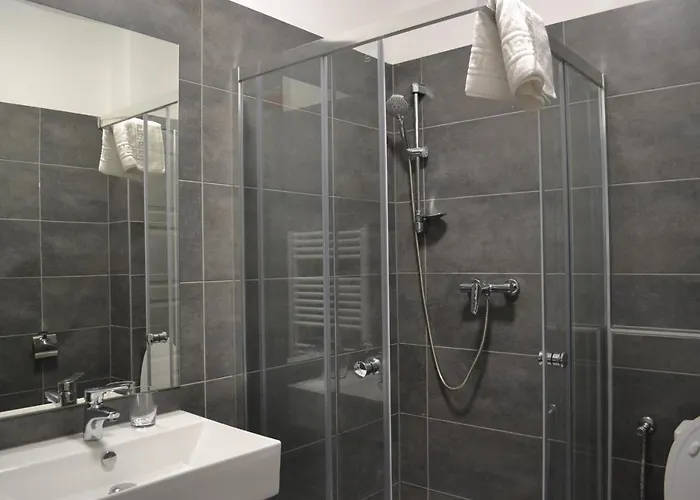 Fonix Design 3* Debreţin