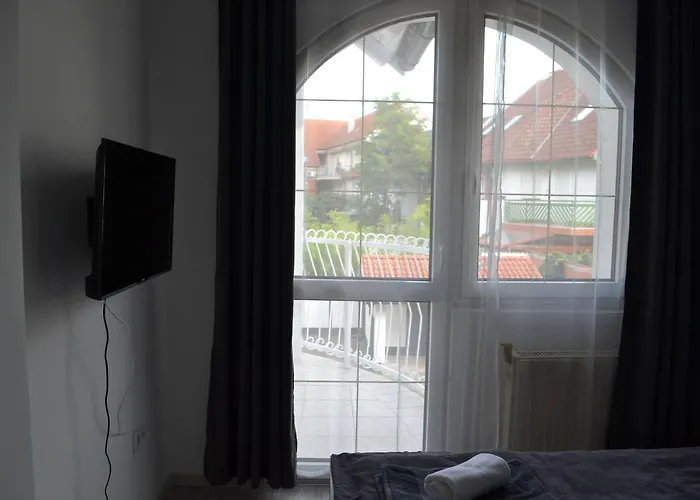 Fonix Design 3* Debreţin